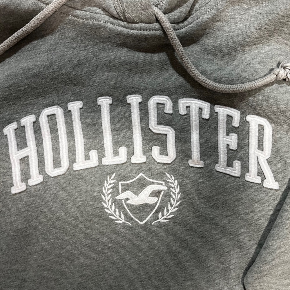 Hollister Charcoal Sweatshirt